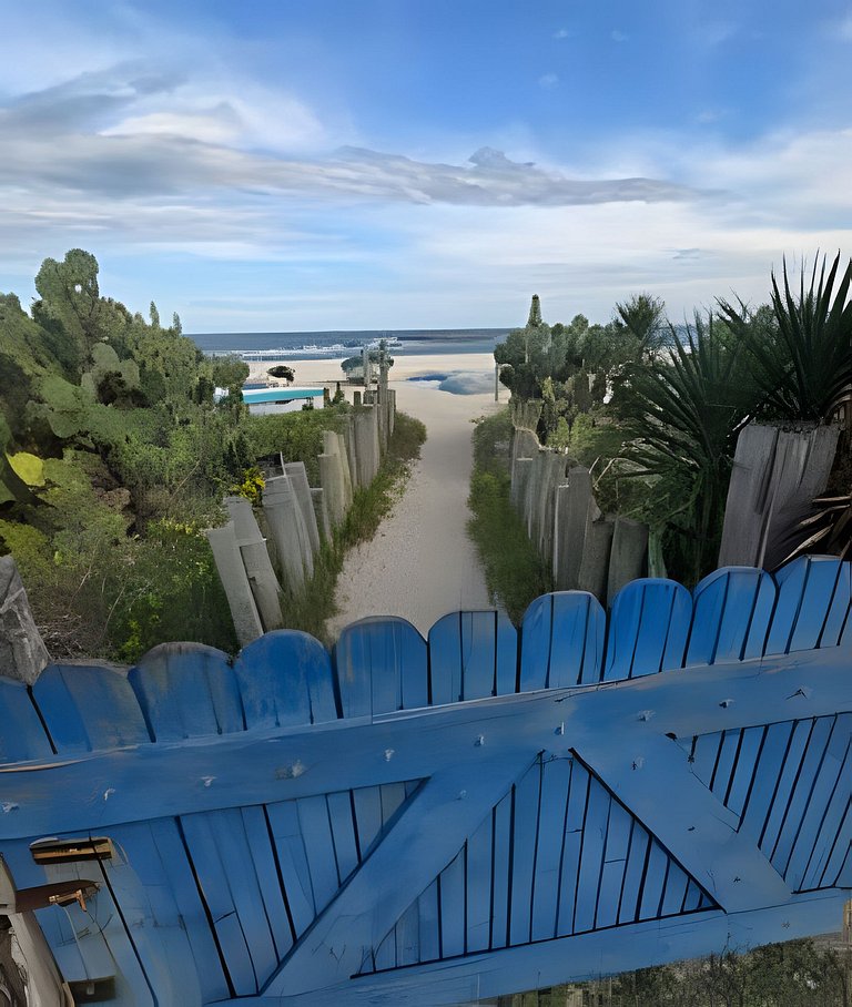 Casa Pé na Areia, Praia de Itaúna, Saquarema, Rj.