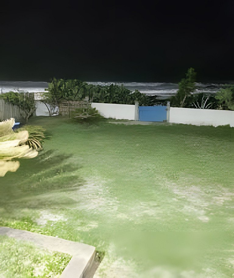 Casa Pé na Areia, Praia de Itaúna, Saquarema, Rj.