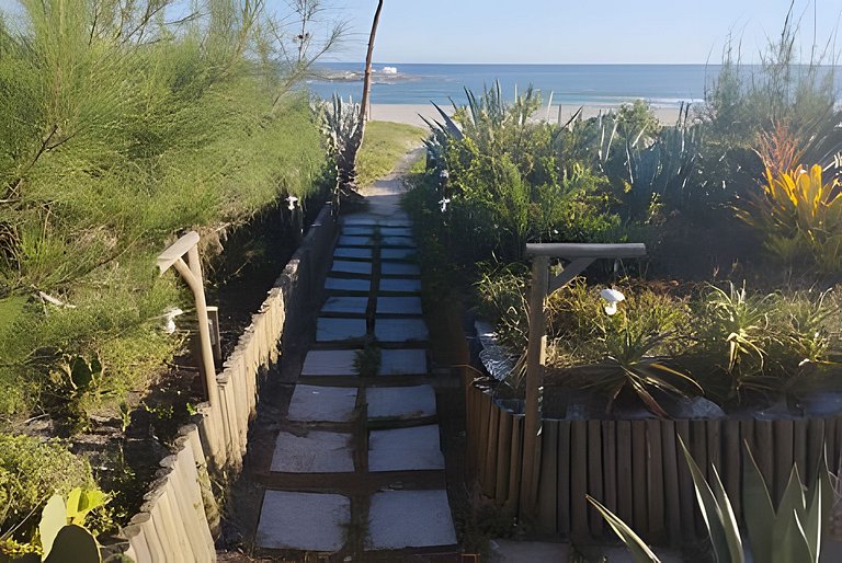 Chalé Surf - Pé na areia praia de Itaúna